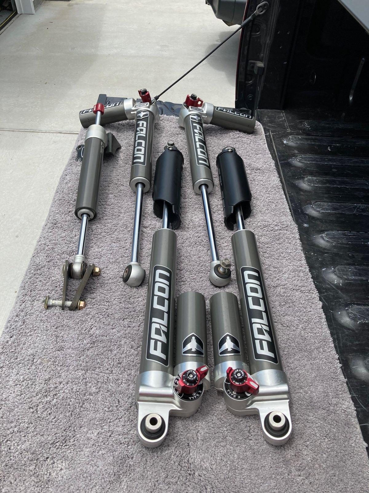 Jeep Wrangler JL Teraflex Falcon 3.3 shocks FD711D17-F85C-4A61-881E-B9C79B98CF89