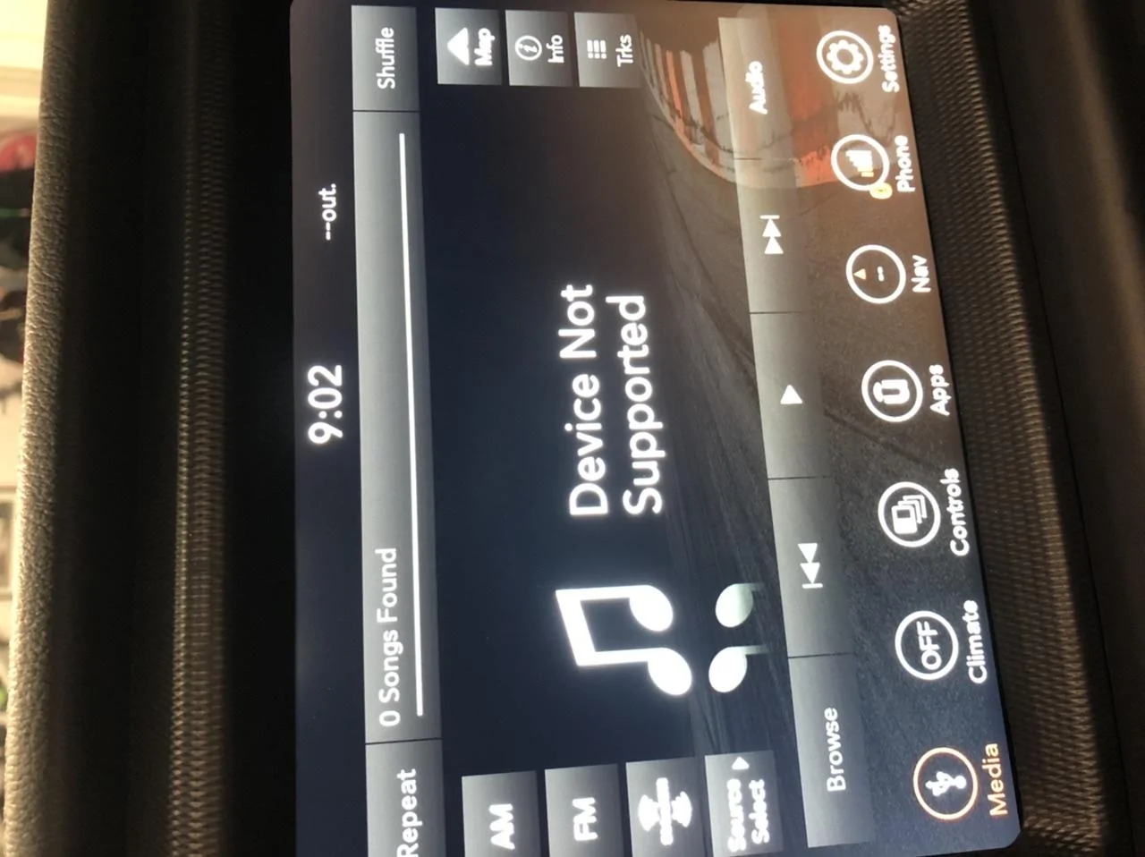 Jeep Wrangler JL Over the air update issue 14094D93-B891-4F40-823C-A1806A100361