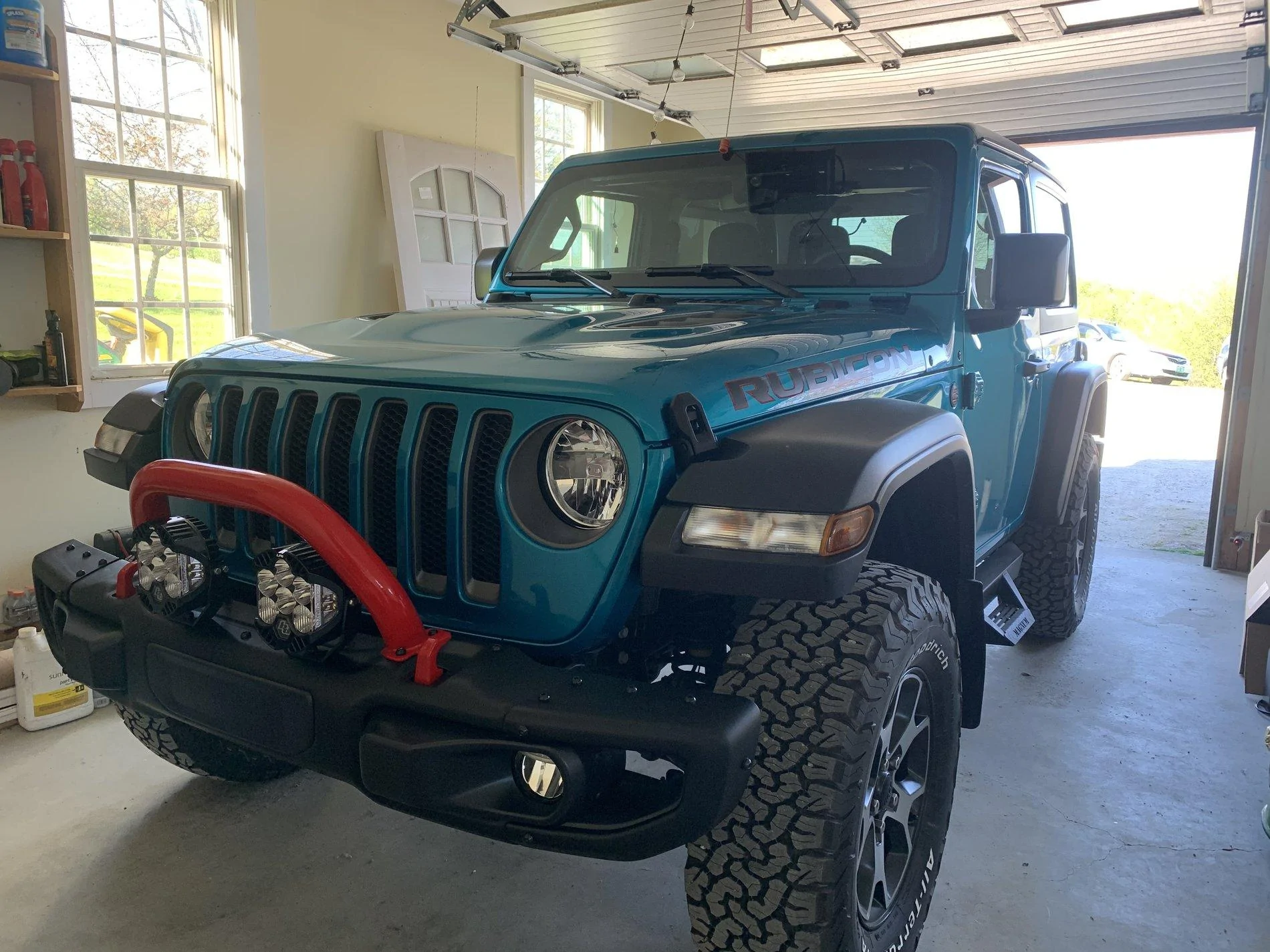 Jeep Wrangler JL Punk'n vs Bikini 1591201833999