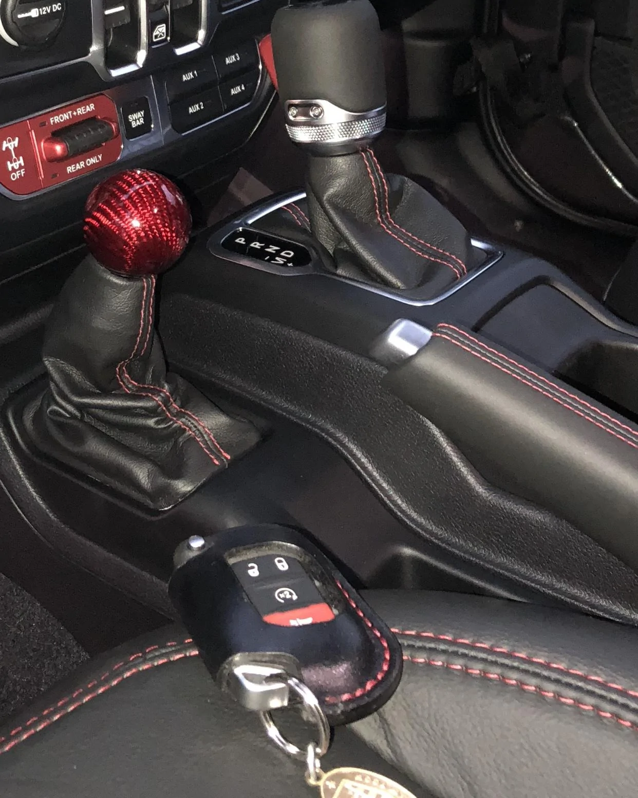Jeep Wrangler JL instructions on shifter knob removal 1E986F0E-235D-4CF8-A478-6DF6E634B57D