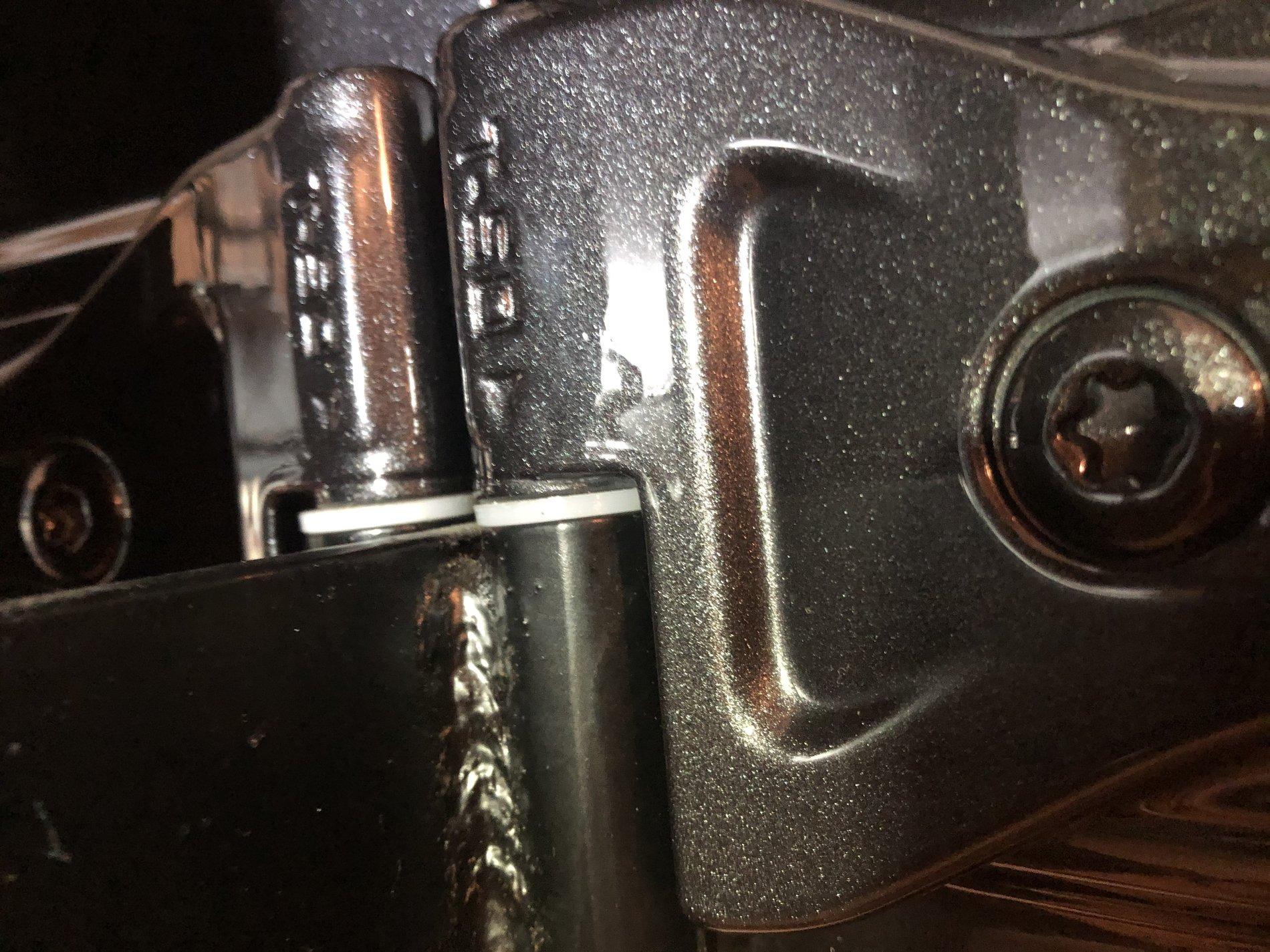 Jeep Wrangler JL Bubbles in Paint at Door Hinges 4455D707-29FC-401E-9AE9-6463DB0C23A2