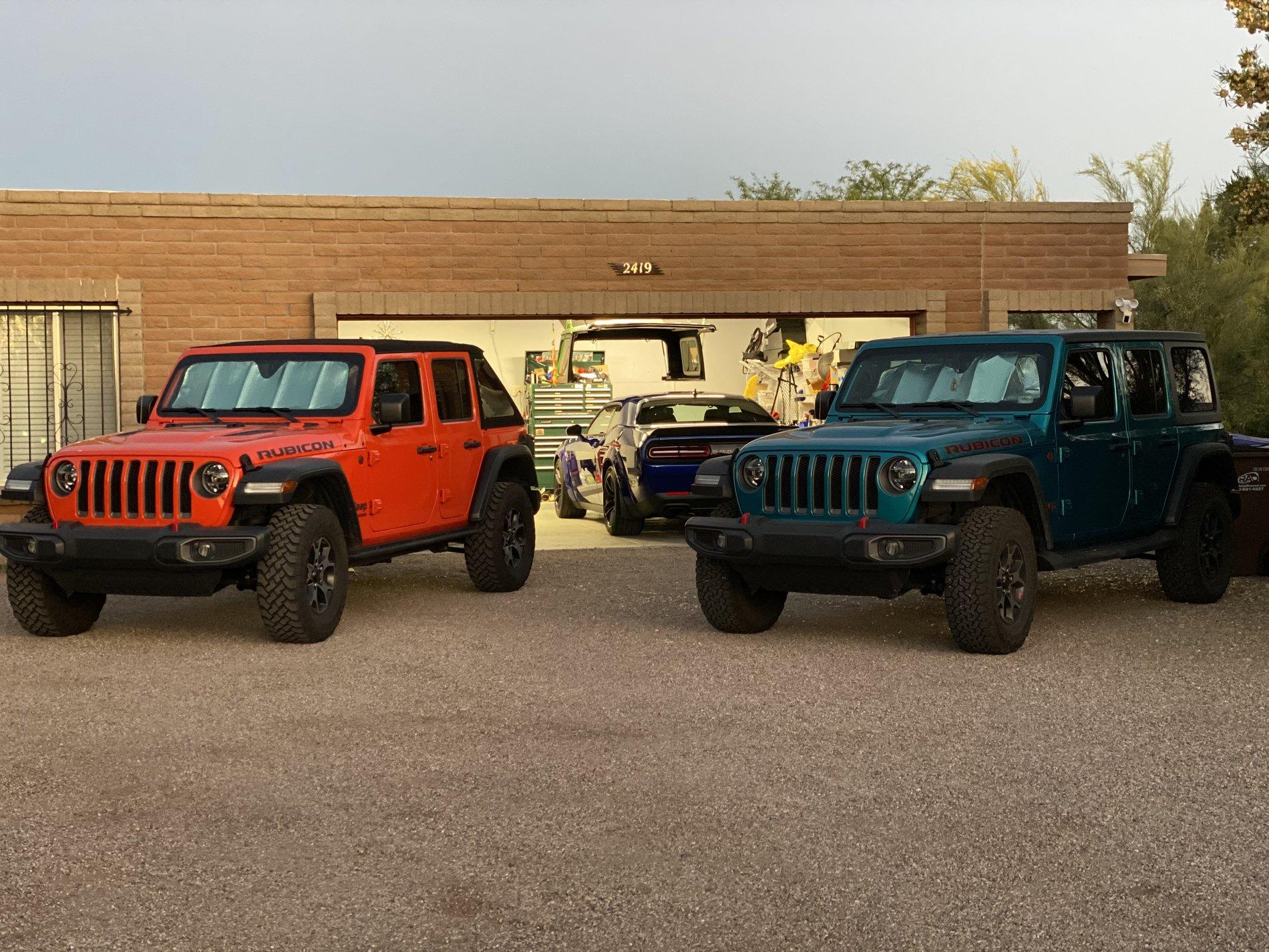 Jeep Wrangler JL Punk'n vs Bikini IMG_0417