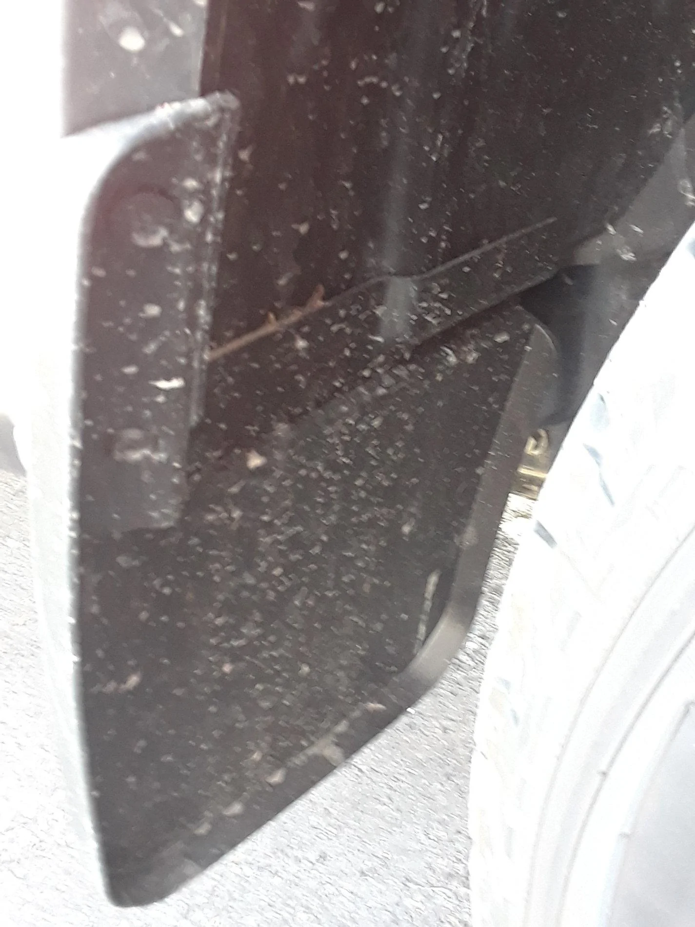 Jeep Wrangler JL My JlU Rubicon keeps throwing rocks on to itself. Fender protection? 20180418_172326