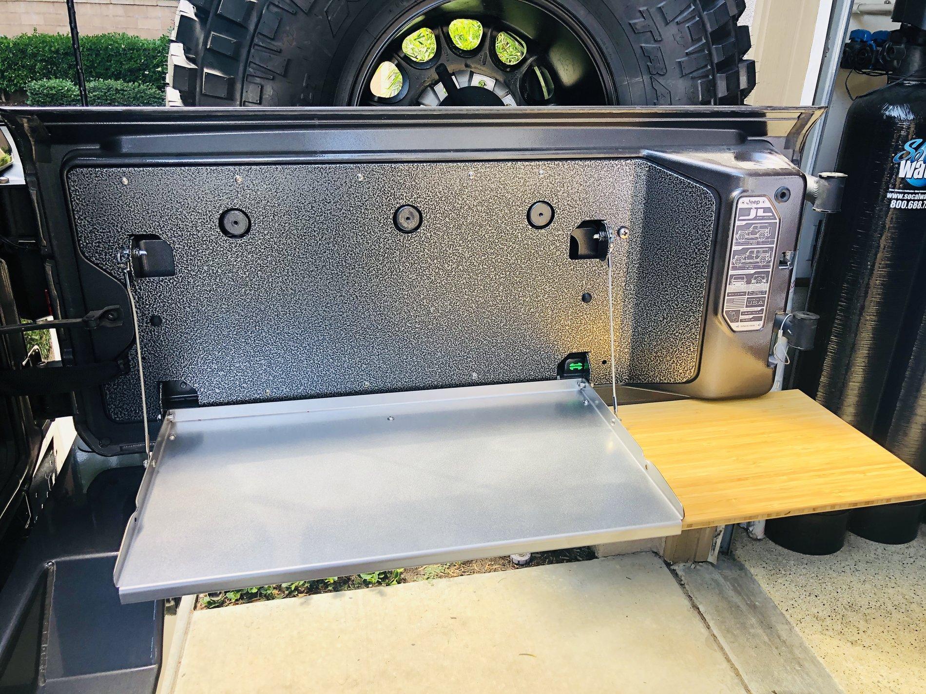 Jeep Wrangler JL Am. Adventure or Ouback Tailgate Table 915AFBB3-1D12-4F5E-9D8B-4F0EE5CAB064