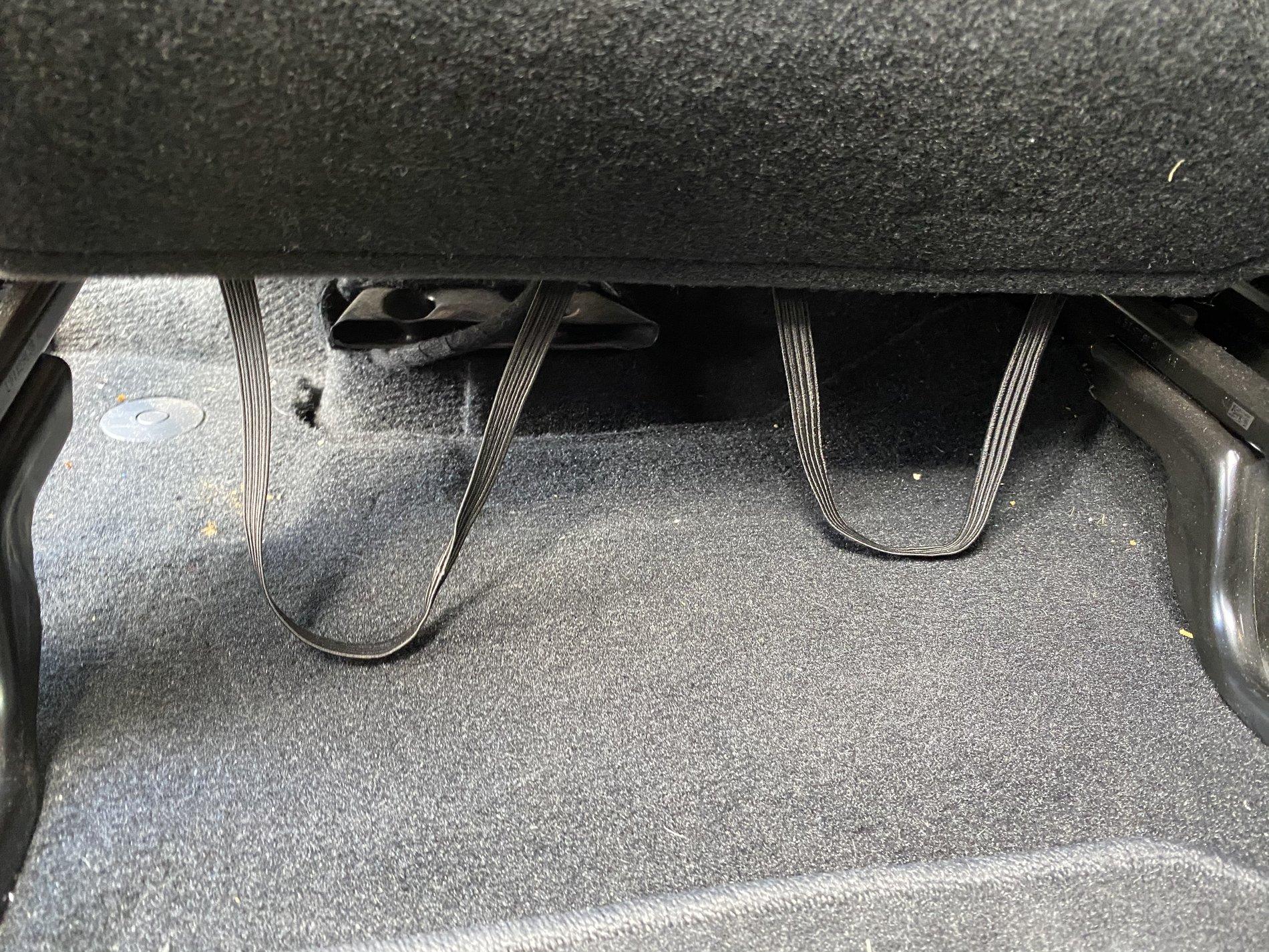 Jeep Wrangler JL Additional lumbar support installation on Rubi driver seat FDC5CB04-E34B-4626-9C91-591E8E9A8653