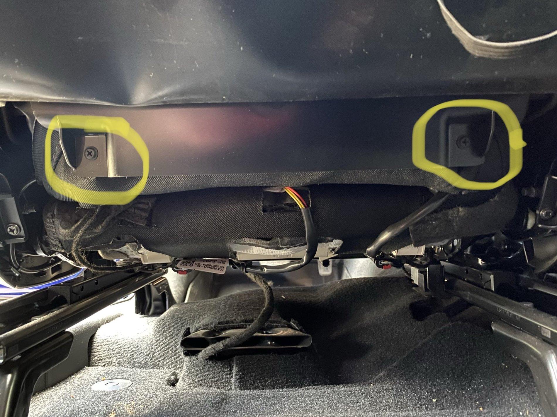 Jeep Wrangler JL Additional lumbar support installation on Rubi driver seat 21AE25BF-93D8-4A06-893E-E8B3EB5EE8E7
