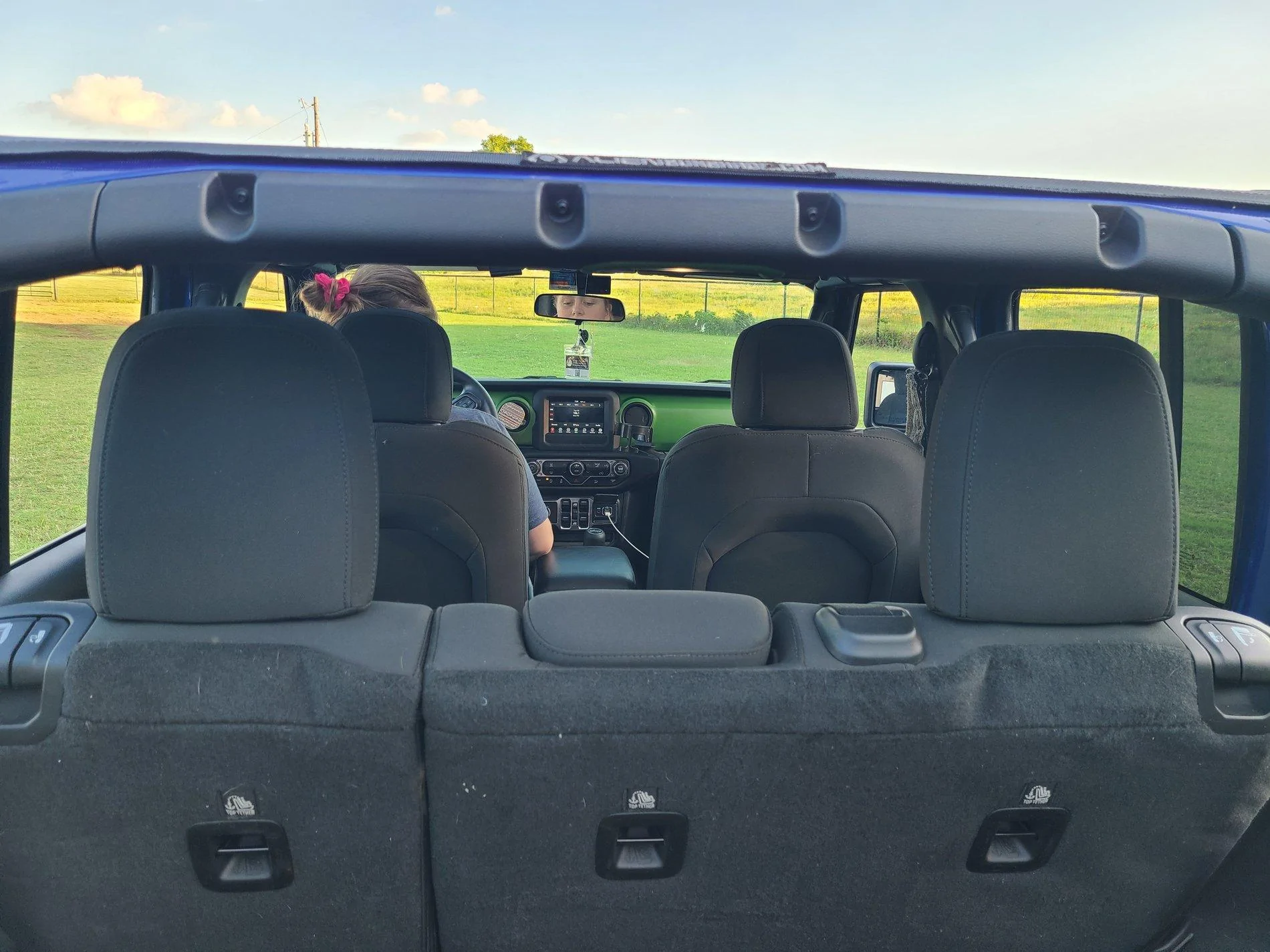 Jeep Wrangler JL Show off your DIY painted dash 20200605_192431