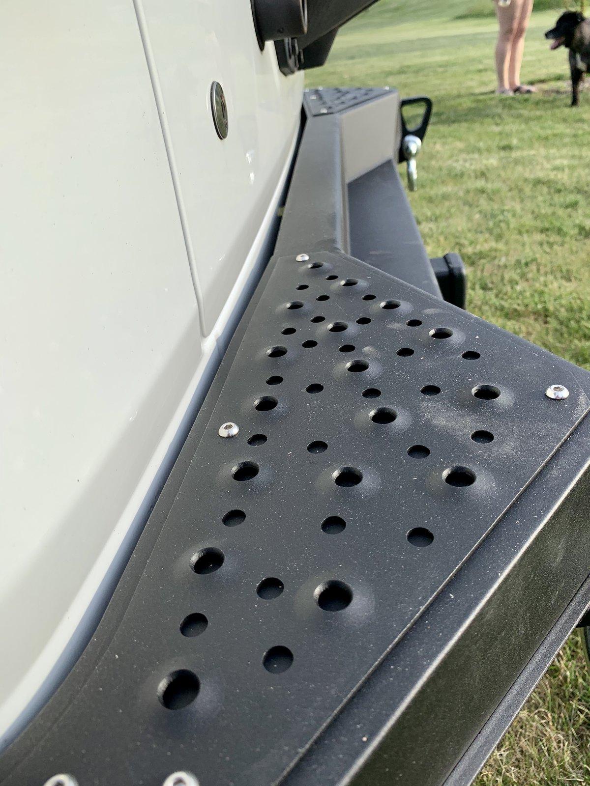 Jeep Wrangler JL Do all rear bumpers need a spare tire relocation bracket? IMG_5569.JPEG