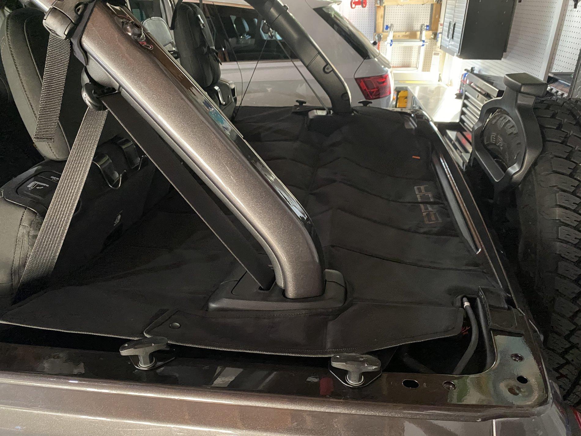 Jeep Wrangler JL Cargo Cover 736C98B1-B8C2-4DED-9FF8-9F69BCBBF521