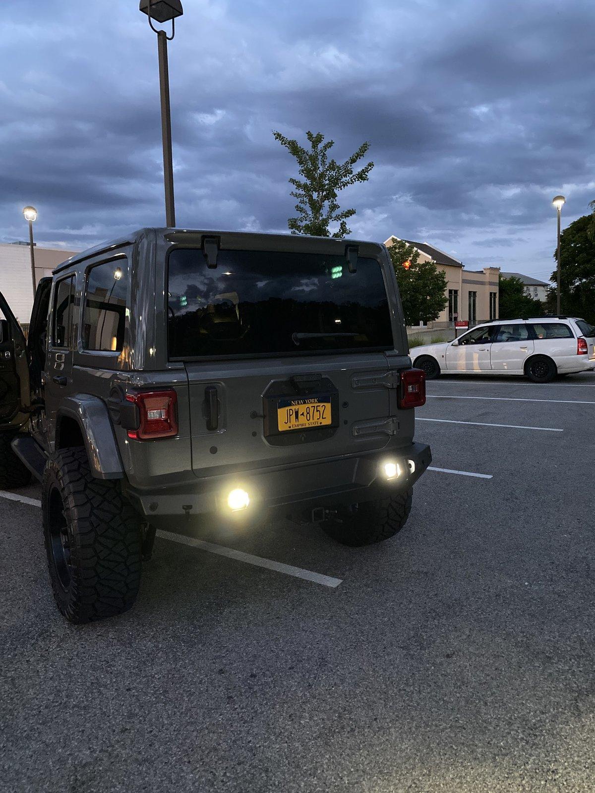 Jeep Wrangler JL Installed LED Blocks for Reverse - BUT won't turn off 61370239723__FEC0EEBF-B263-41ED-B653-5AC2D5F7D971.JPG