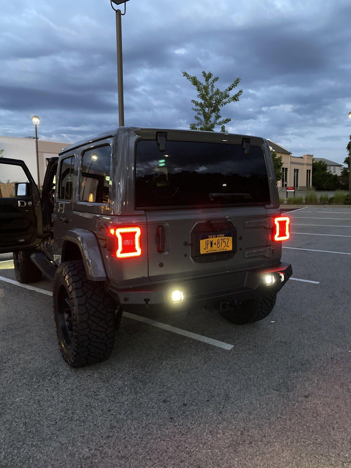 Jeep Wrangler JL Installed LED Blocks for Reverse - BUT won't turn off 61370230530__89D04EBD-95F8-405E-AC96-5642AB661F42.JPG