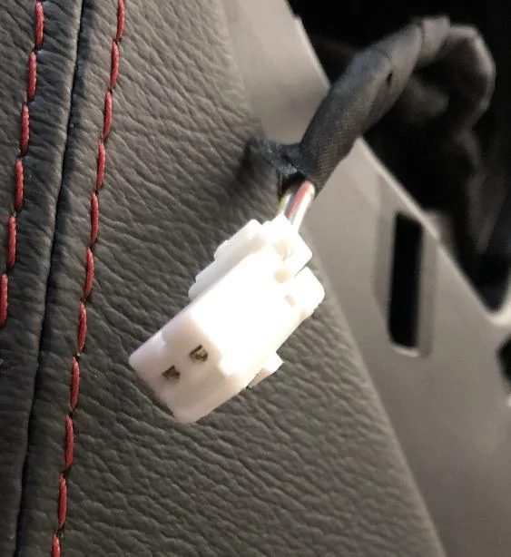 Jeep Wrangler JL Help with ident audio connector 29228