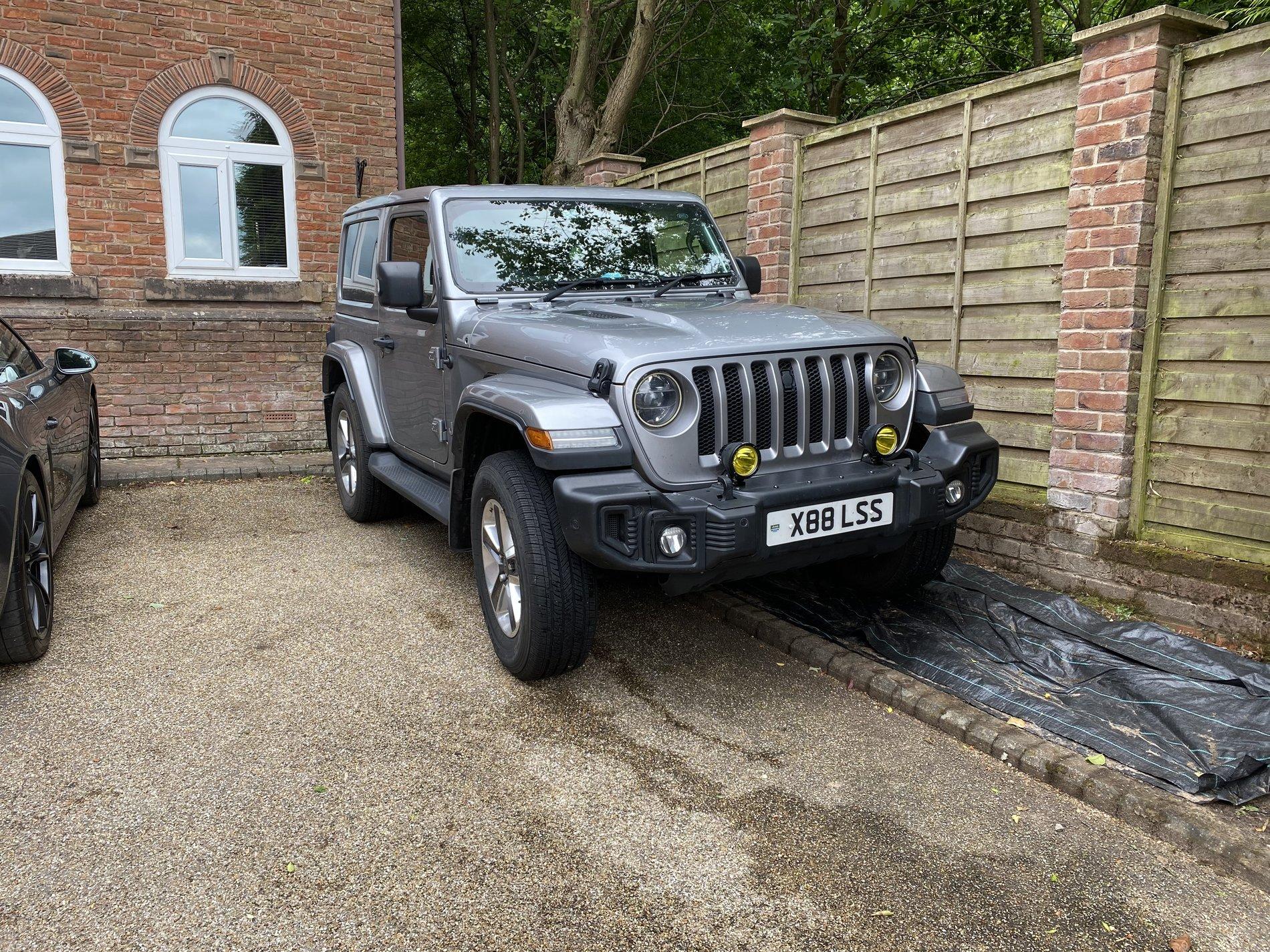 Jeep Wrangler JL UK-Stock front bumper IMG_0162.JPG
