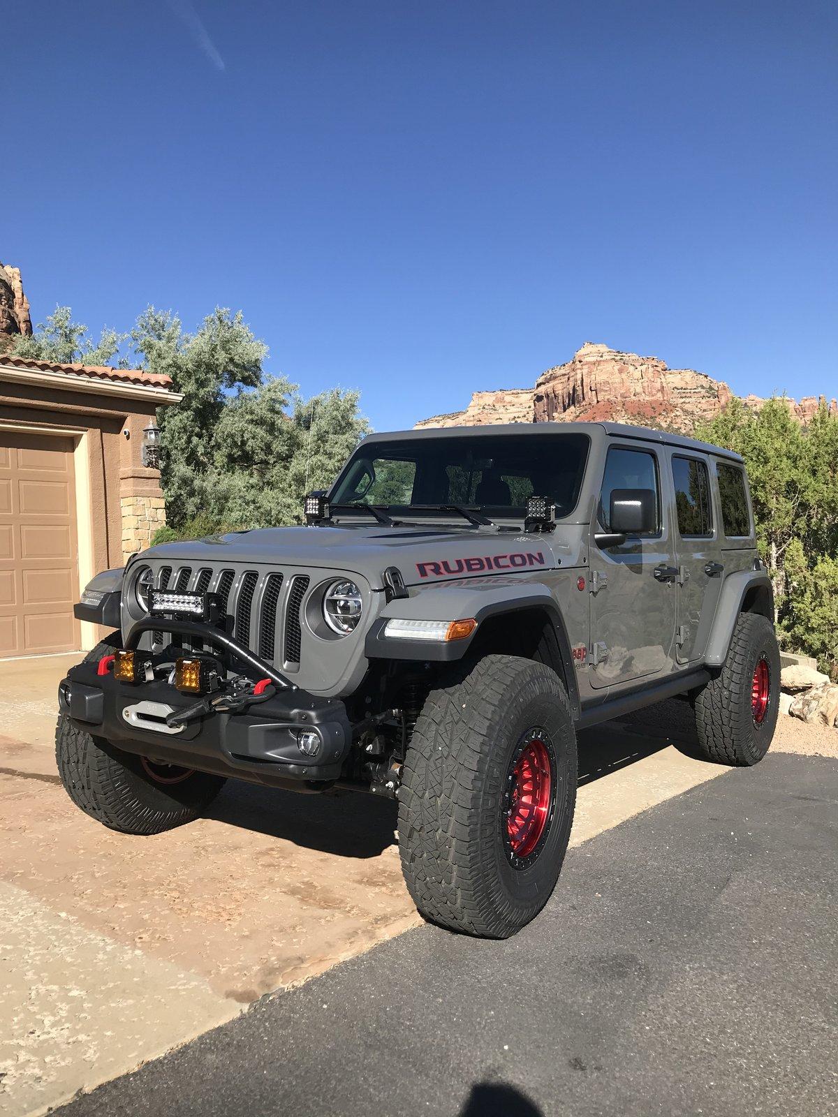 Jeep Wrangler JL Sting gray or black? A9A8016C-B008-4A4E-AA6B-317F6AFFFEE4