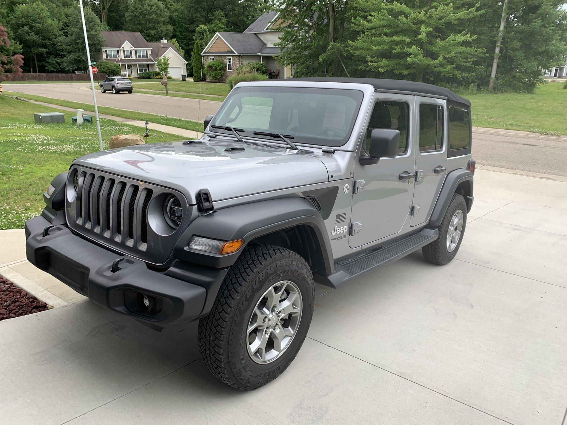 Jeep Wrangler JL New to group B3E53A70-B3DC-4B3F-9CE3-5E77A6F8B4C4