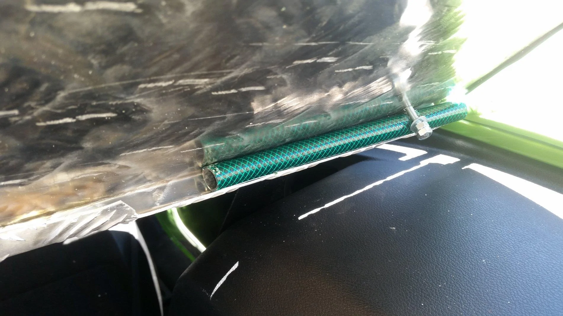 Jeep Wrangler JL Made a Tonneau cover _hinge_detailed