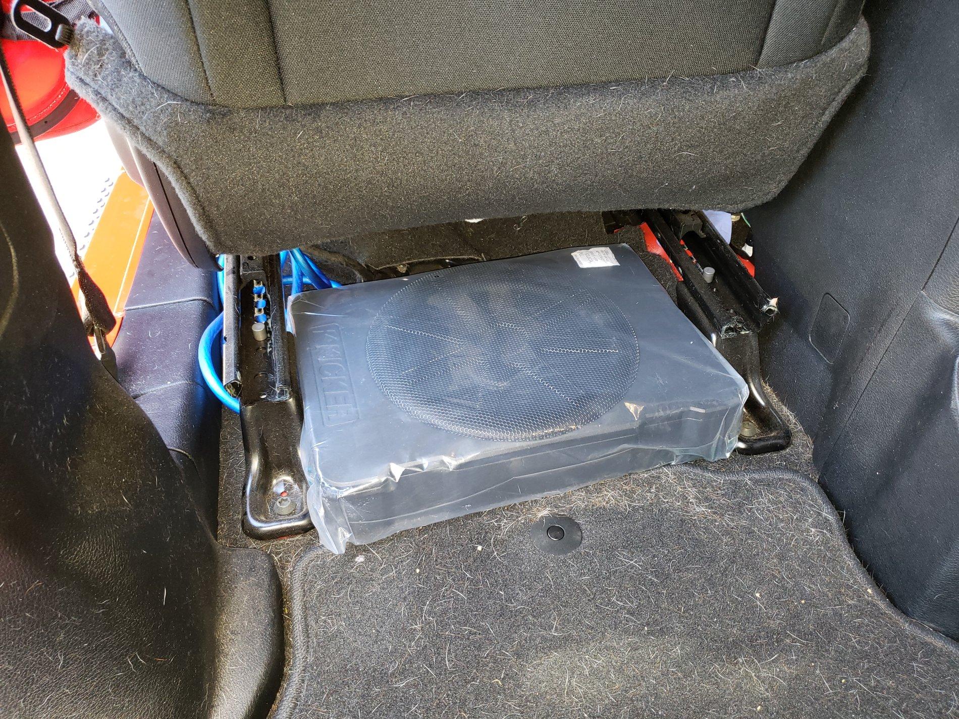 Jeep Wrangler JL Plug and Play amp upgrade to basic system kicker 1 fit