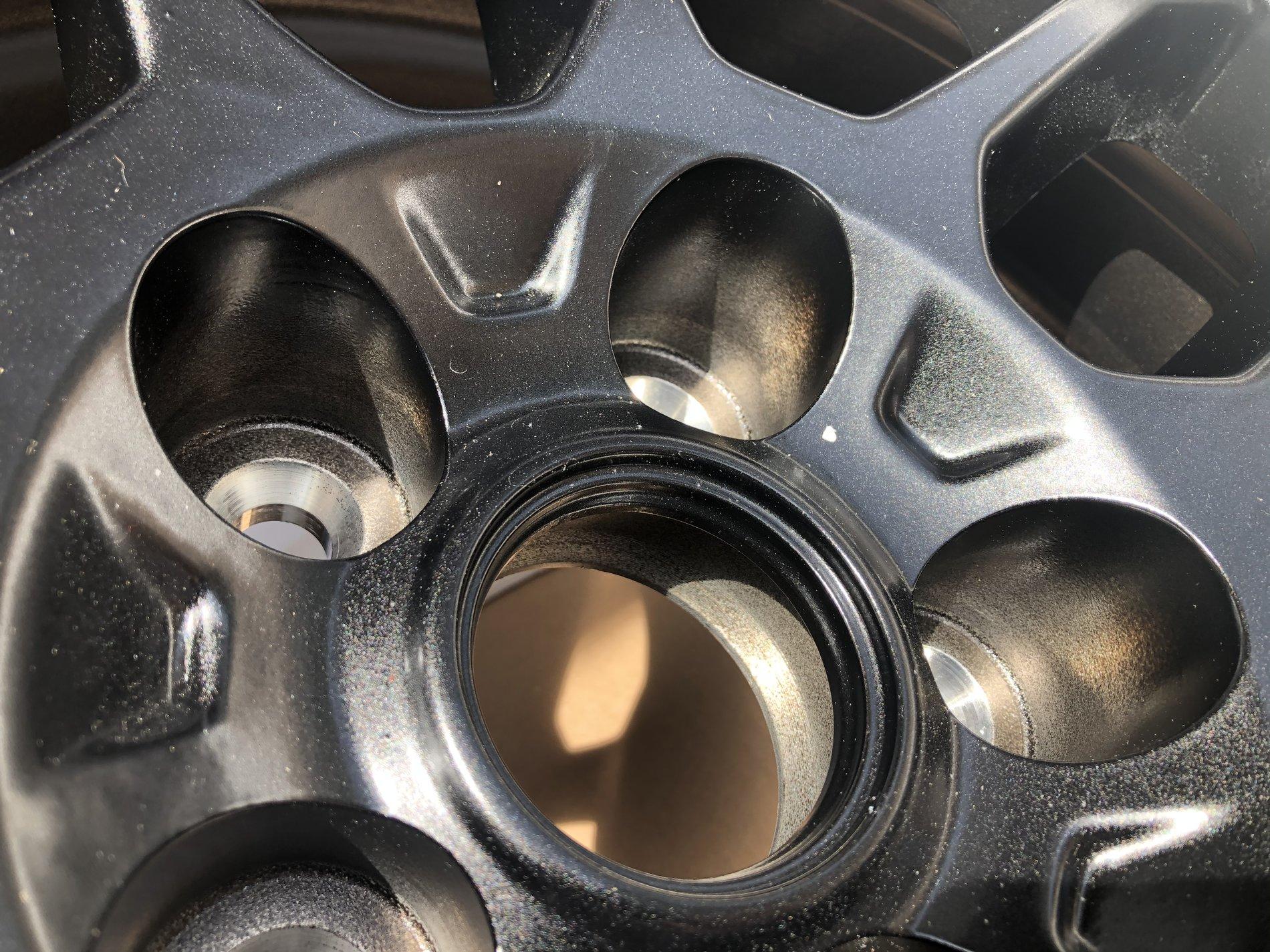 Jeep Wrangler JL Mopar simulated beadlock wheels, does this look normal? 8D173EB9-3F50-4AF7-8D89-0404F2367ED2