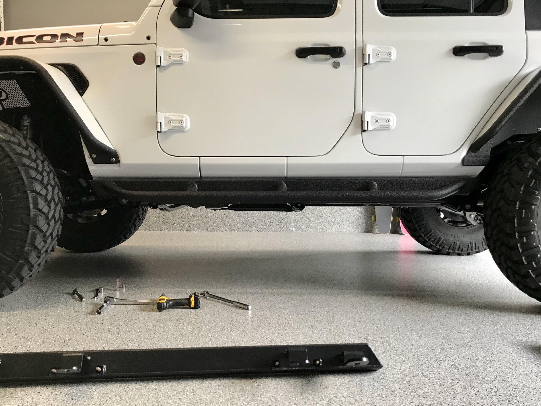 Jeep Wrangler JL 2018 White JLUR Build 3BEF6E43-9FE8-49F9-856C-29D6B8103C9D