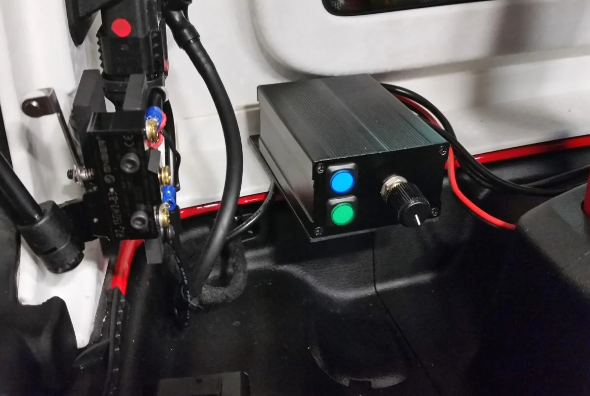 Jeep Wrangler JL DIY: Hardtop Interior LED Lights For Cargo Illumination During Tailgating / Camping Dimmer
