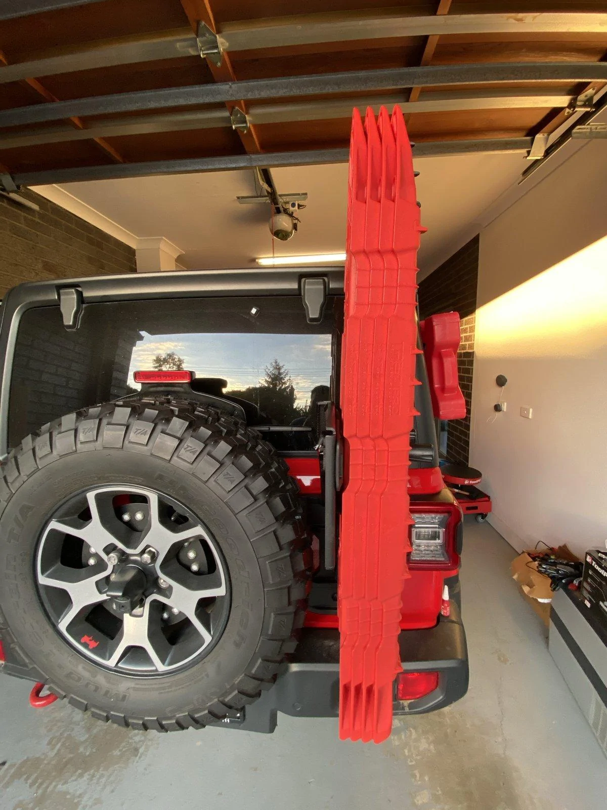 Jeep Wrangler JL MOPAR Tailgate Reinforcement Bracket - Accessories? A4B19A4A-C55D-4A18-8D7D-1DB84C7CFBD5