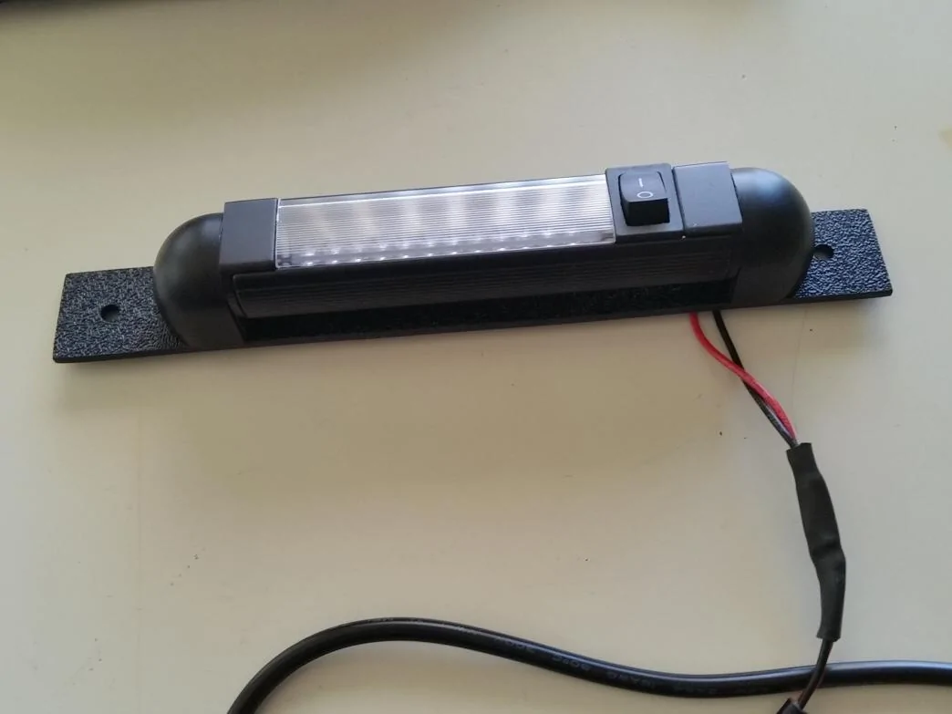 Jeep Wrangler JL DIY: Hardtop Interior LED Lights For Cargo Illumination During Tailgating / Camping Swivel_light4