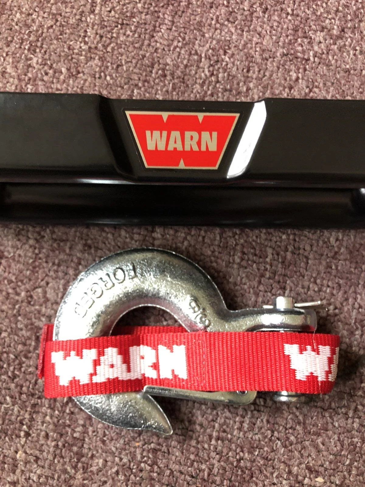 Jeep Wrangler JL Warn black fairlead & hook 2C1936BC-A841-487F-B144-4EBCE4E20C7A