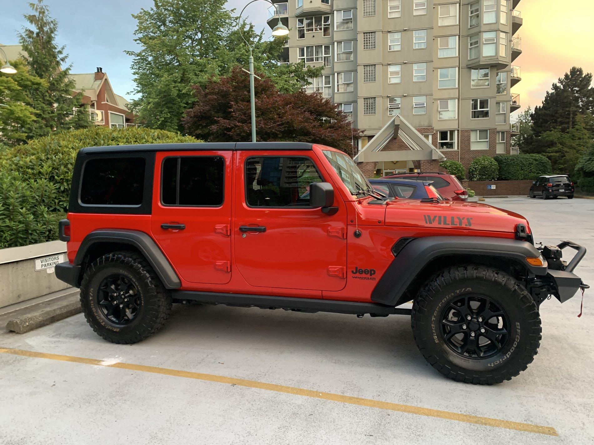Jeep Wrangler JL 35s on a stock Willys JLU 2D49841A-4B3E-40A3-9E36-BE6649FB0F4D