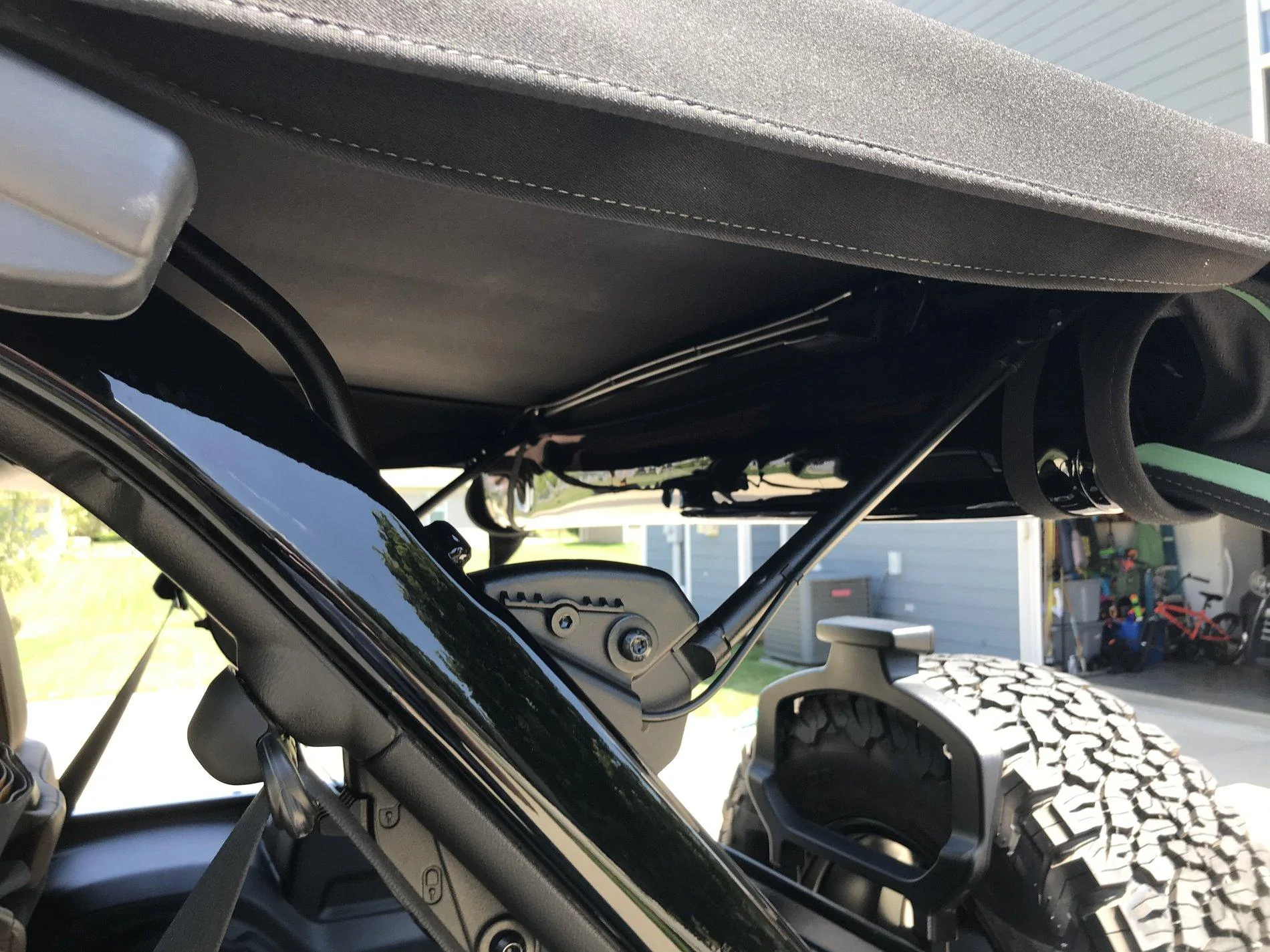 Jeep Wrangler JL Does Soft Top Back Window Roll Up in JL? ED0449A3-E785-4C3B-ADE3-250C1F7F8F91