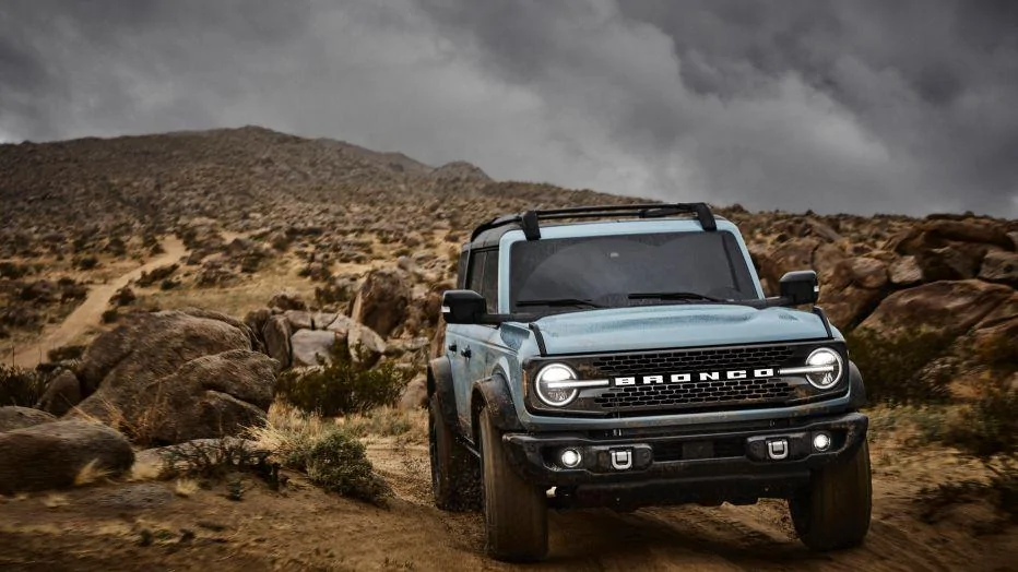 Jeep Wrangler JL Bronco vs Jeep Wrangler mega thread 1594682863423