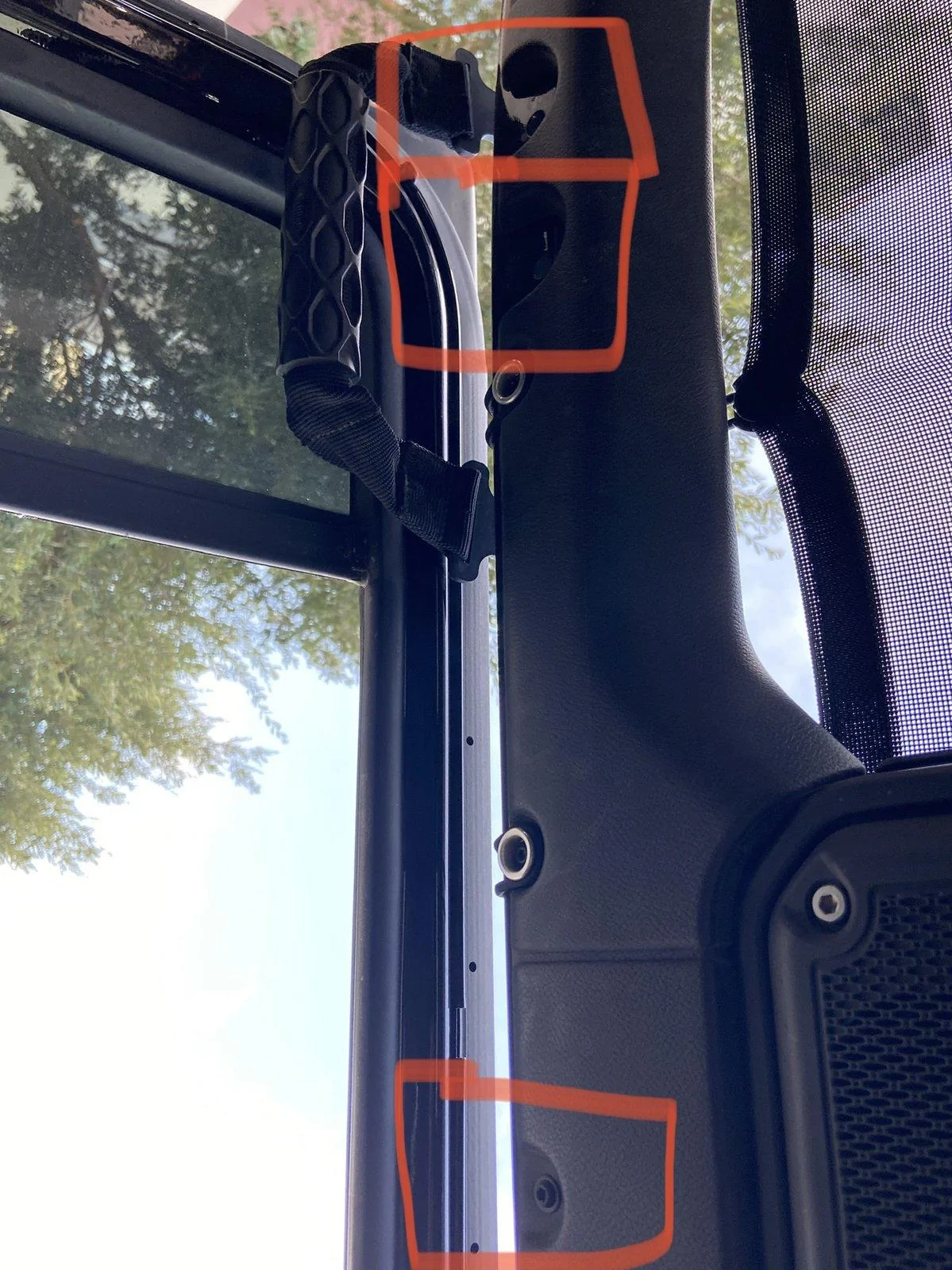 Jeep Wrangler JL Door Frame Cutout Holes DDB07A64-BBD9-44A7-8C80-3D5DE884A66A