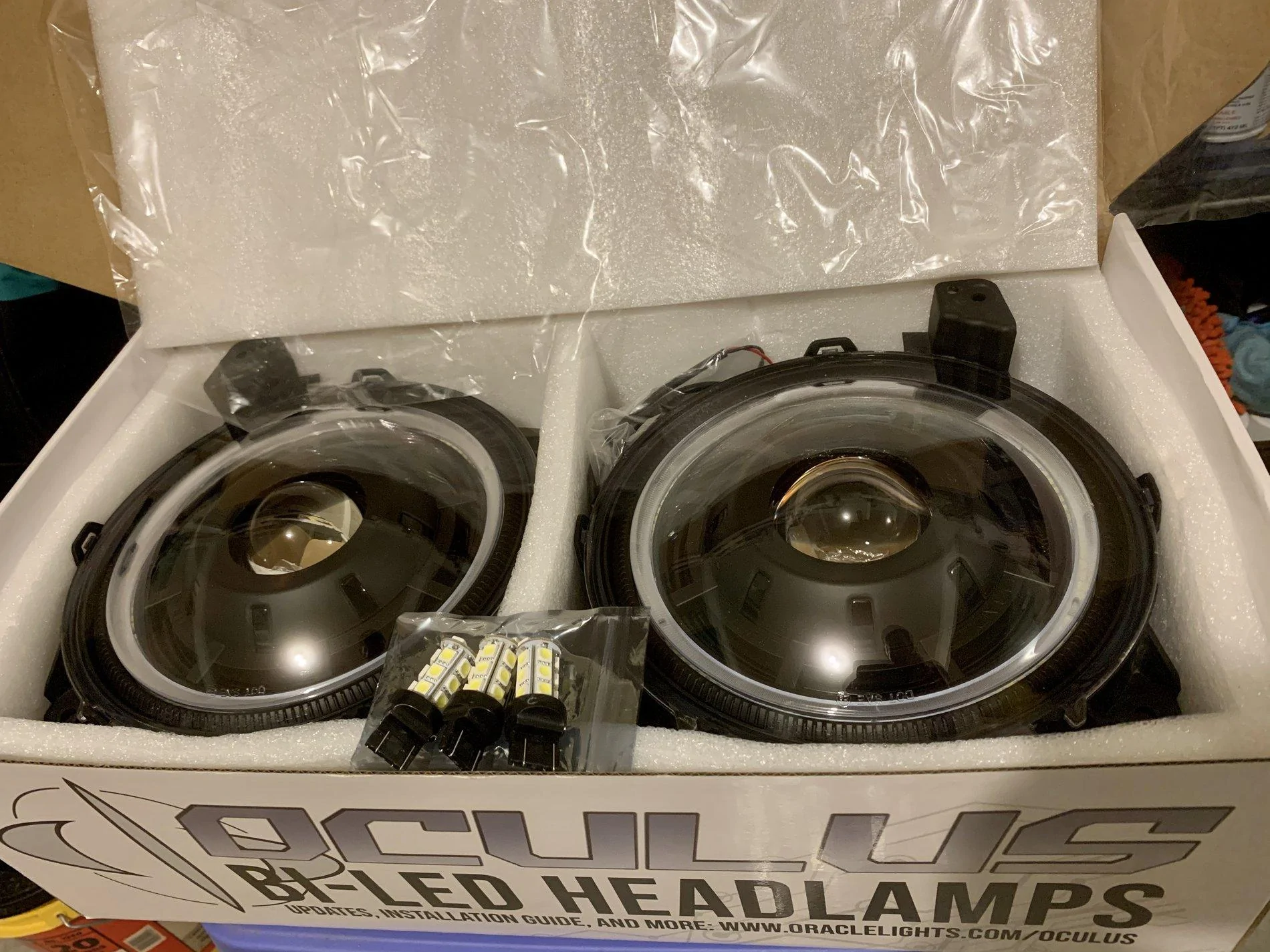 Jeep Wrangler JL FS: Oracle Oculus Bi-LED headlights IMG_3633