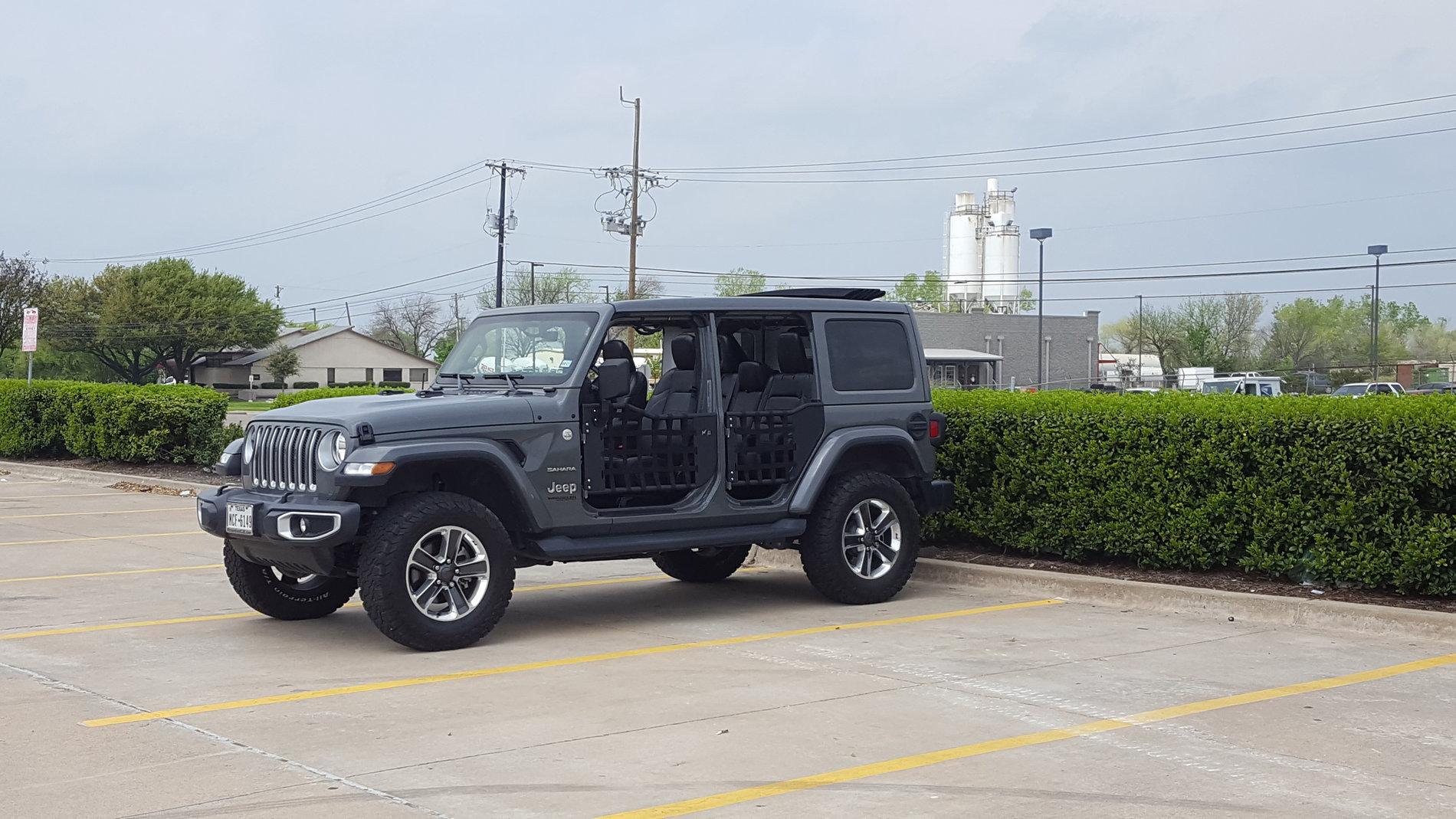 Jeep Wrangler JL Bronco vs Jeep Wrangler mega thread Store