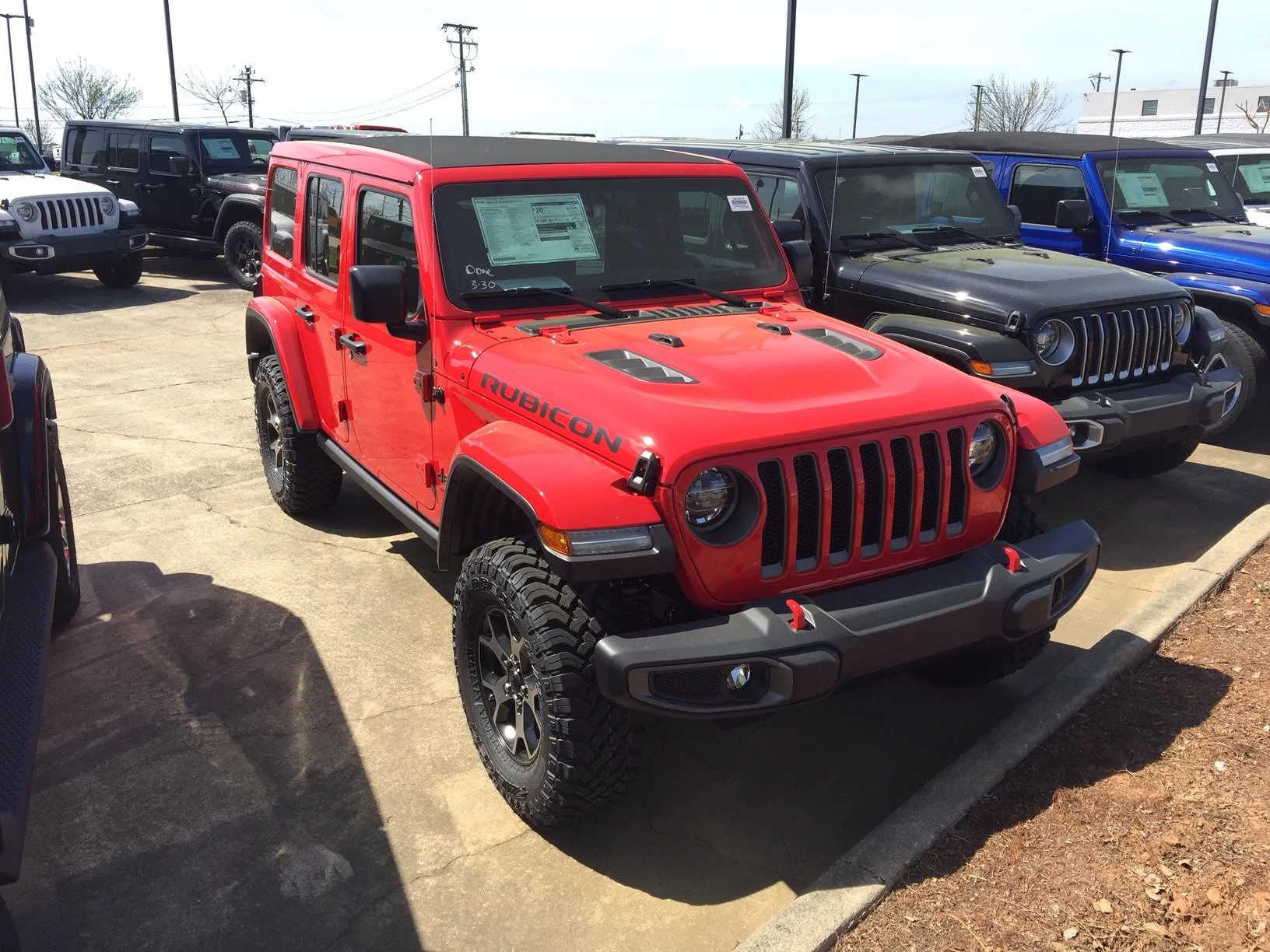 Jeep Wrangler JL Bronco vs Jeep Wrangler mega thread IMG_1507