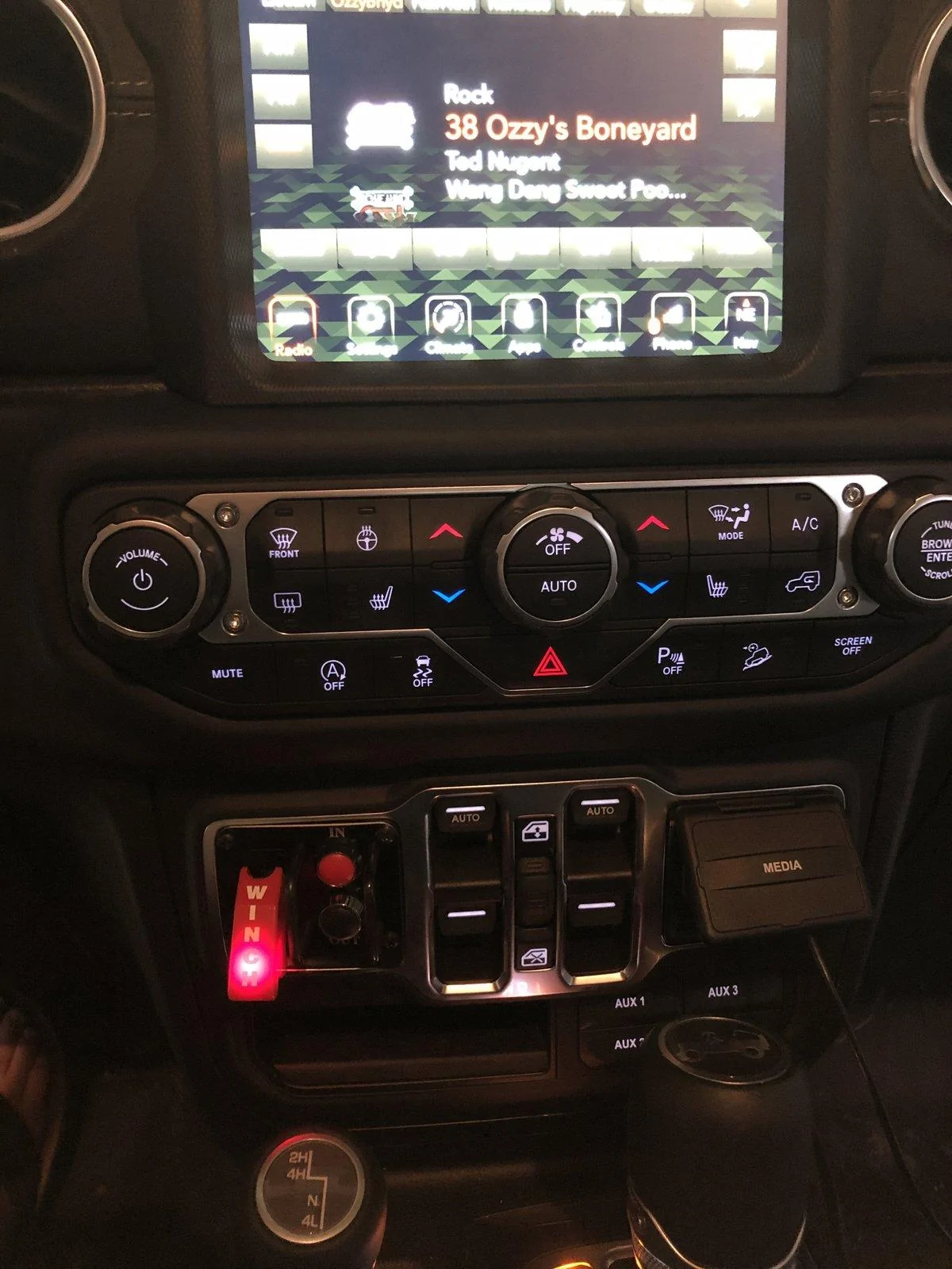 Jeep Wrangler JL In cab winch controls 1594953225022