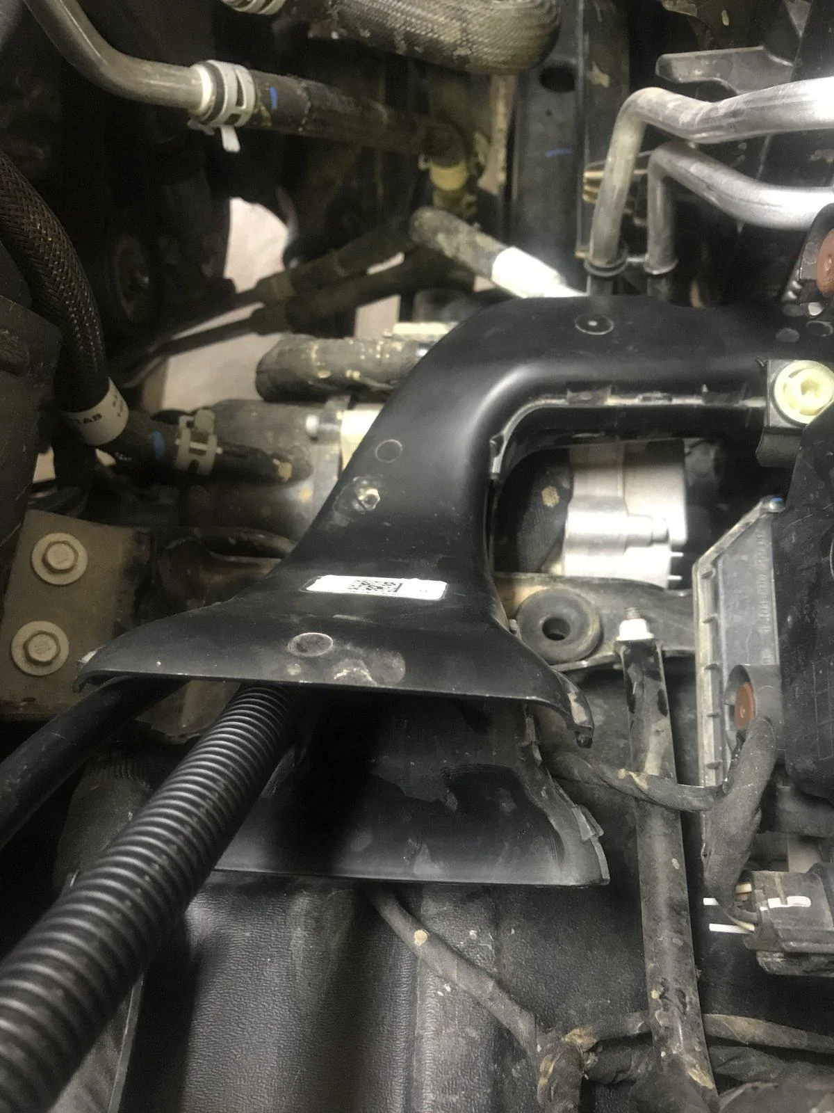 Jeep Wrangler JL Winch power/ground wire routing? BDBEB70D-AA93-4DF2-A35C-3974A767EA26