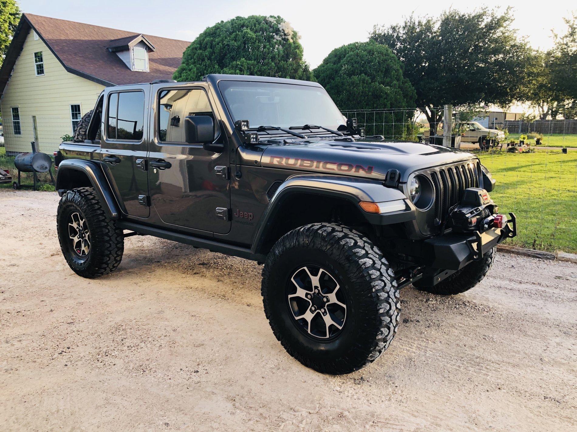 Jeep Wrangler JL Stubby Bumper. Let's see them. E0648ADA-10DE-4B9D-B8B6-C60B128F3919