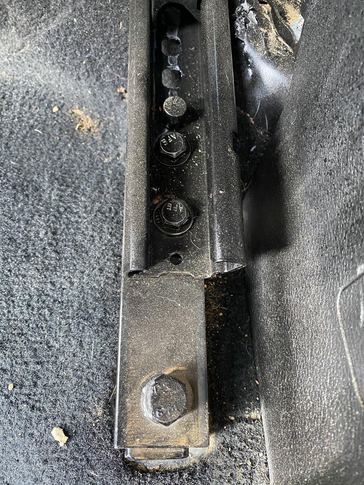Jeep Wrangler JL Big or Tall JL seat bracket needed E1A56717-A03F-4C93-9D53-1FD29D110E1C