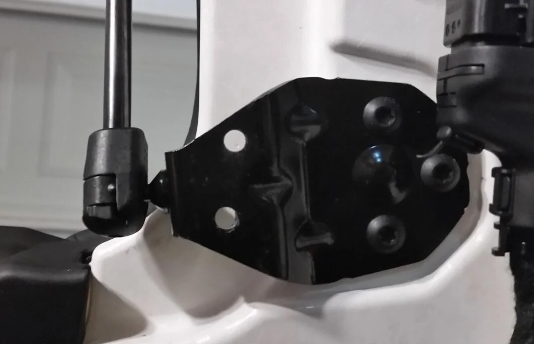 Jeep Wrangler JL DIY: Hardtop Interior LED Lights For Cargo Illumination During Tailgating / Camping Switch_2