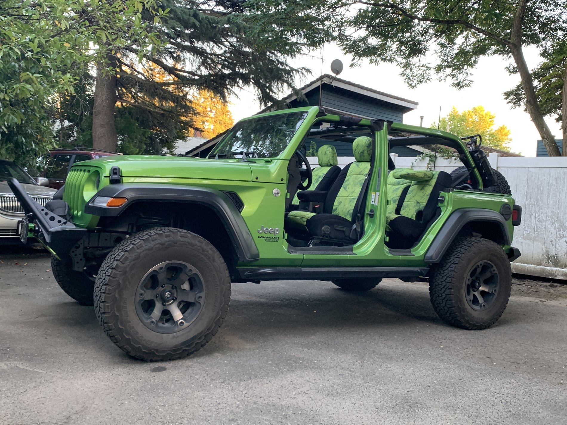 Jeep Wrangler JL Greasing Rock Krawler 2.5 X-Factor image