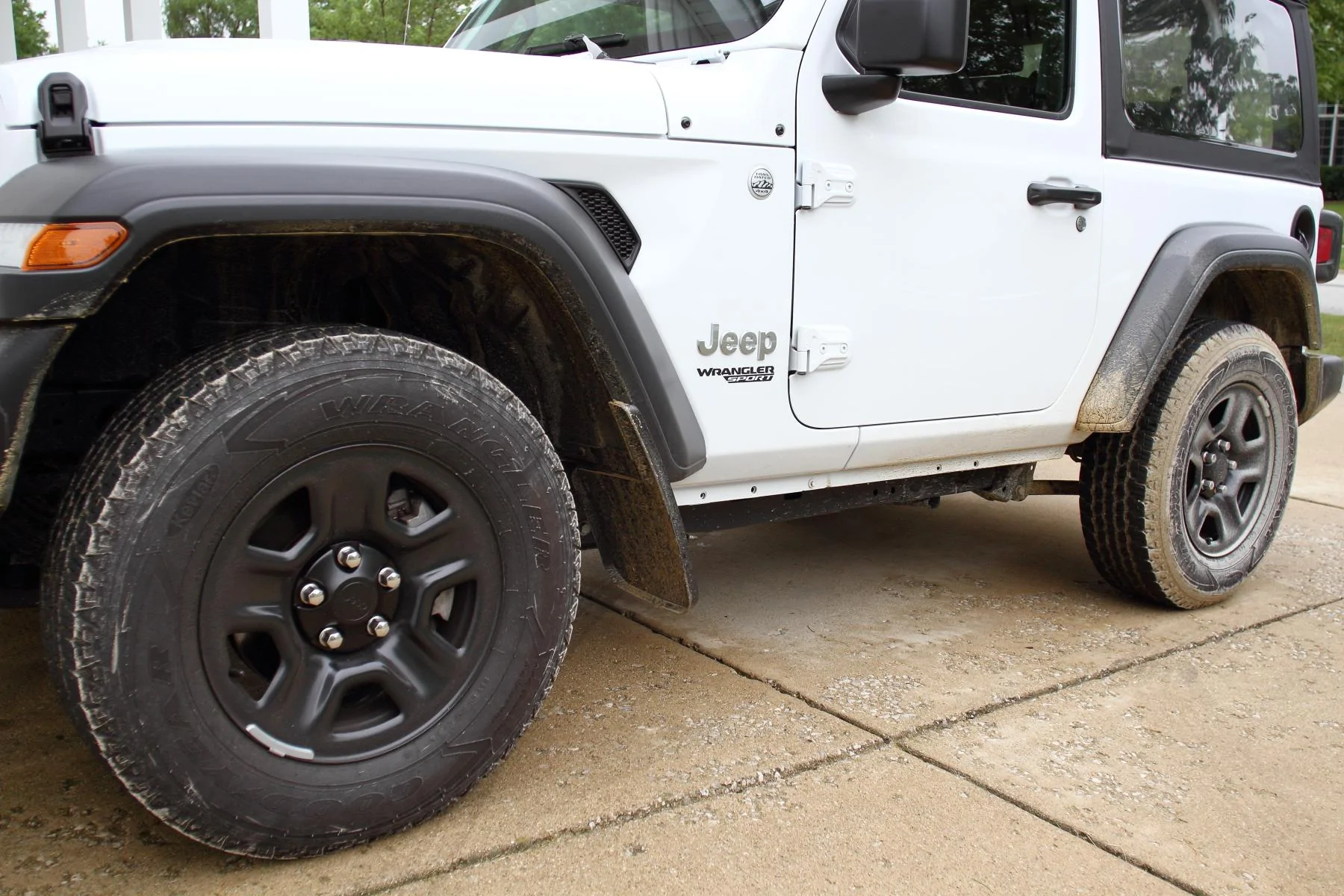 Jeep Wrangler JL Mopar Mud Flaps Work Well IMGL4400