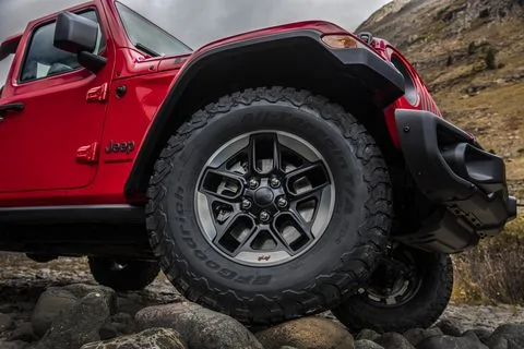 Jeep Wrangler JL Bronco vs Jeep Wrangler mega thread B5565519-0D54-4258-A38B-53B3635FF9A7