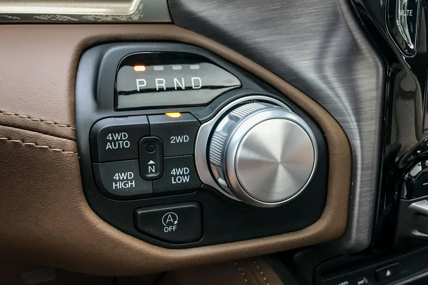 Jeep Wrangler JL 4H auto... on a Rubicon 1595349491099