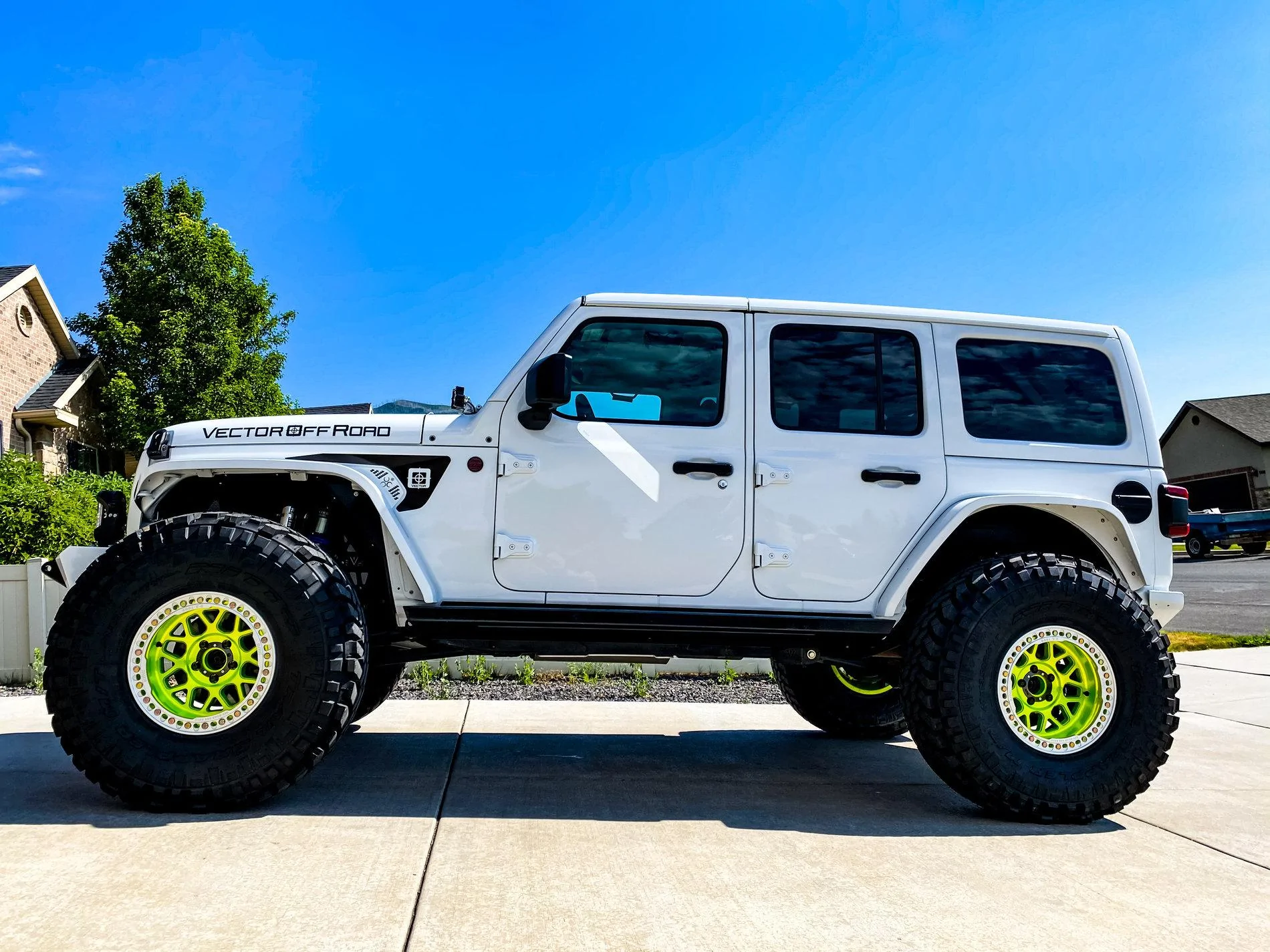 Jeep Wrangler JL Vector Offroad 2018 JLU Bright White Build FB73E08B-E764-4819-9080-81E6AD2D33C3