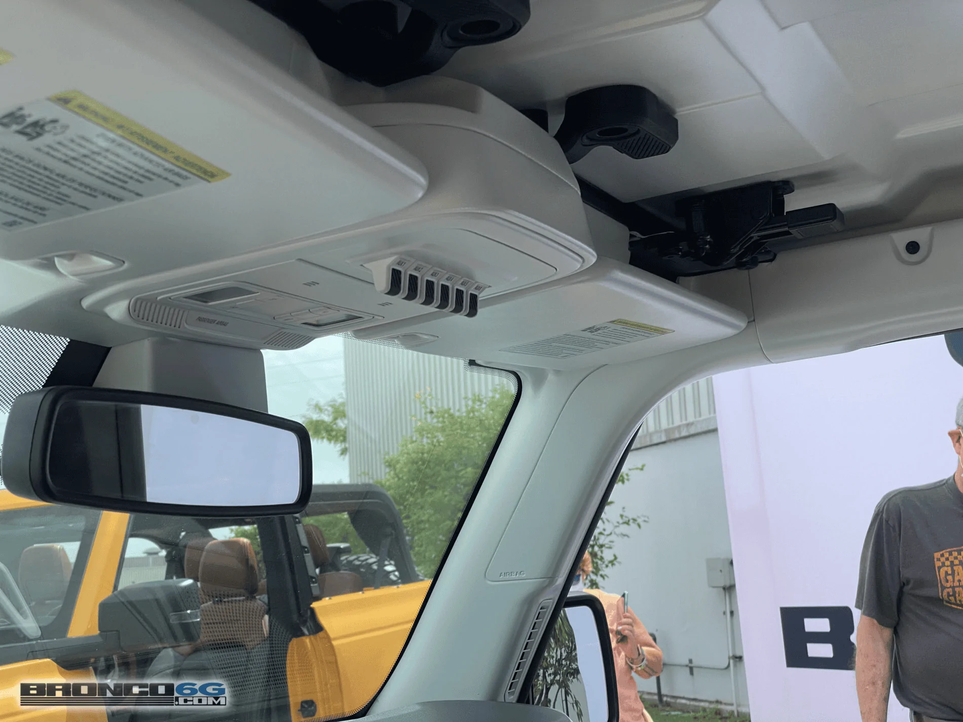 Jeep Wrangler JL Bronco vs Jeep Wrangler mega thread 1595602709747