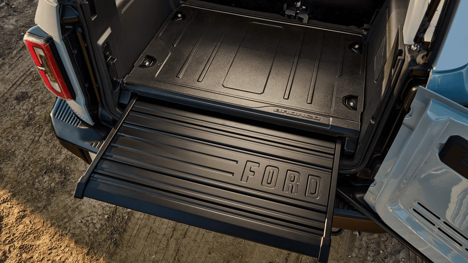 Jeep Wrangler JL Bronco vs Jeep Wrangler mega thread 1595772598067