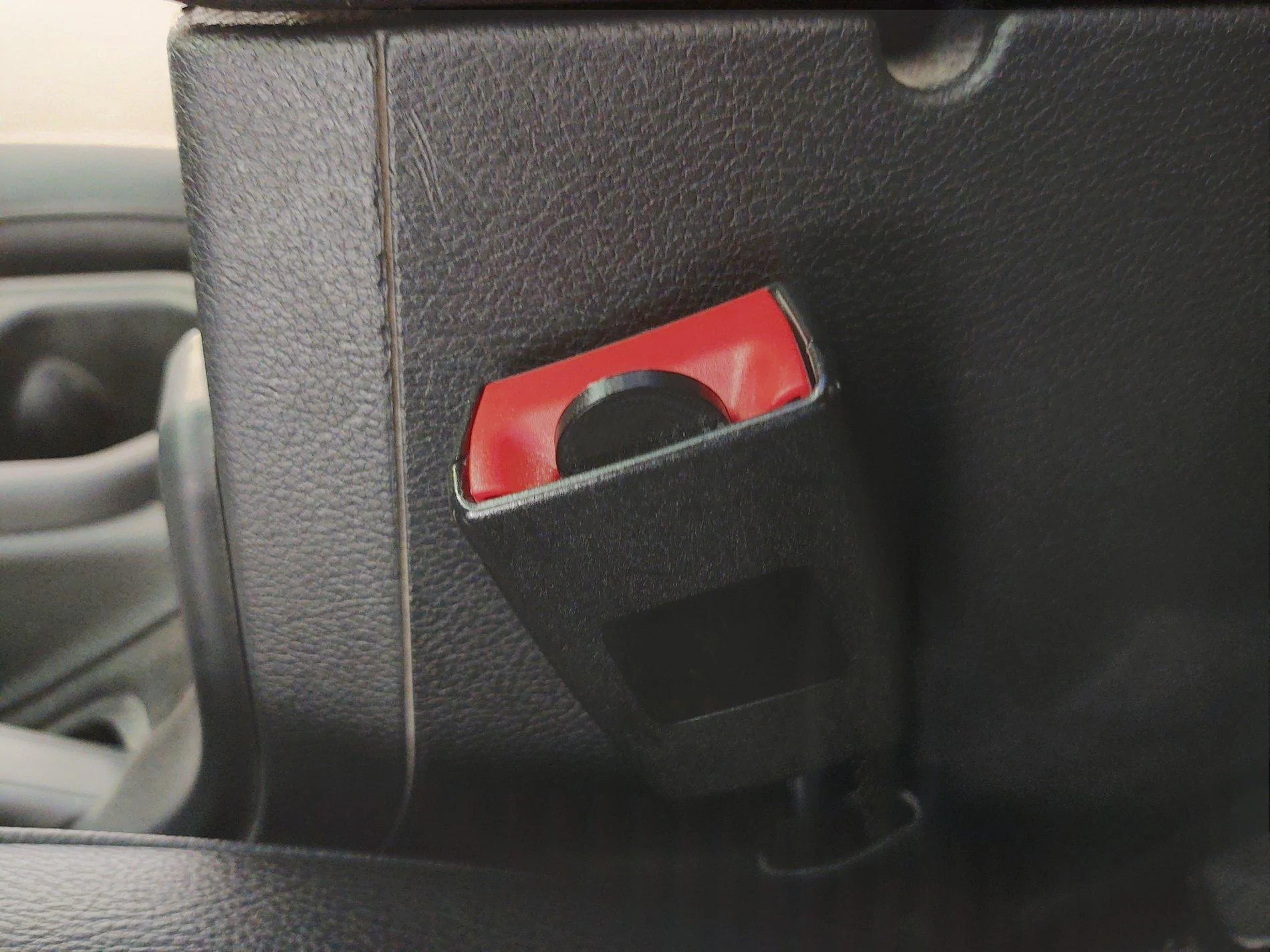 Jeep Wrangler JL Seat Belt Extender compatibility? Seatbelt_1