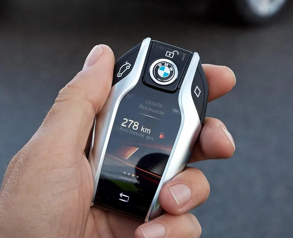 18dd310e-bmw-7er-2.jpg