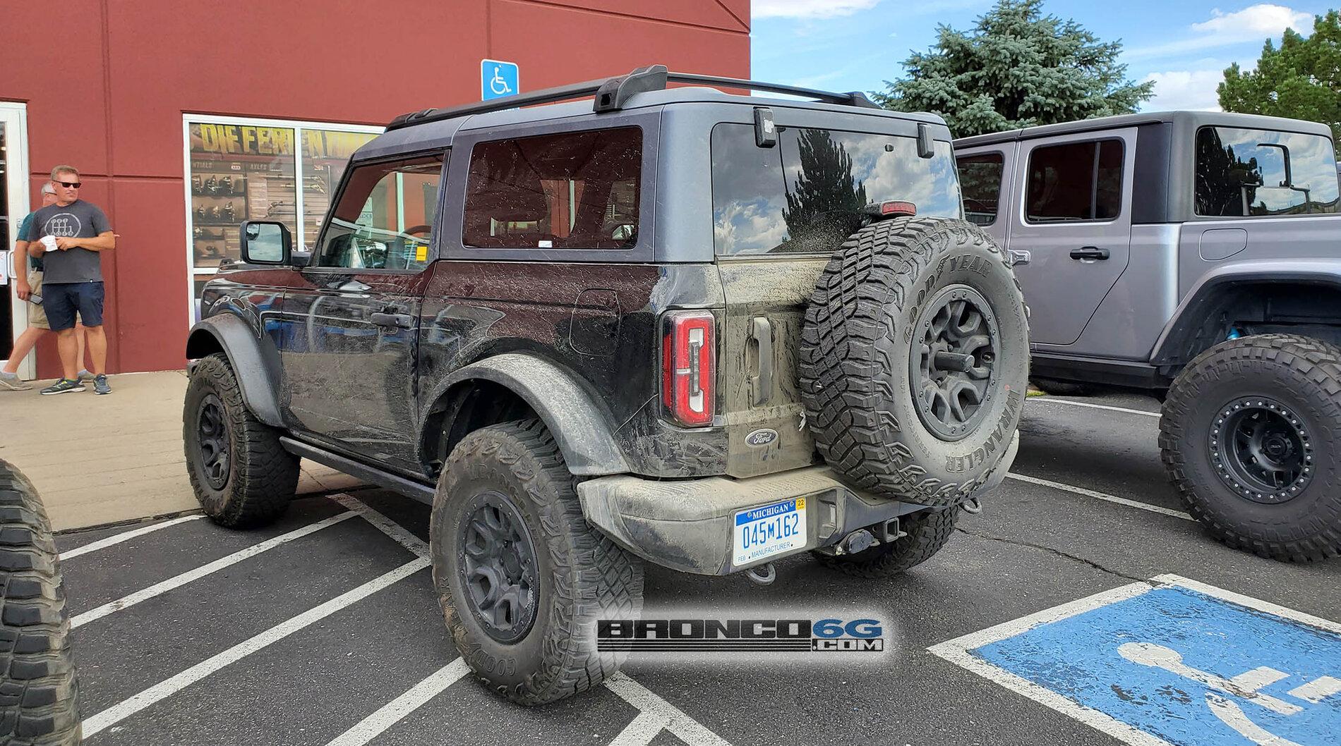 Jeep Wrangler JL Bronco vs Jeep Wrangler mega thread AB18B28C-92A4-4D86-86BA-C7682B11AFCE