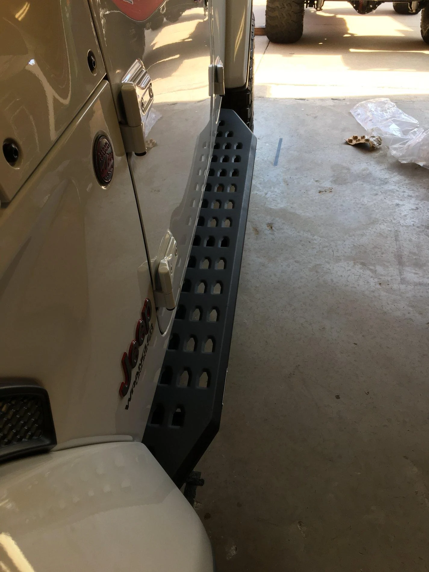 Jeep Wrangler JL What side steps / rock rails to add to JL Wrangler? 7B32E1FA-3D4D-46CB-A17A-6B5D596DF50D